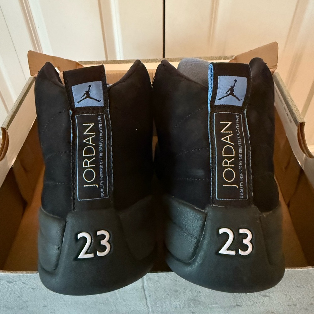 Air Jordan 12 Retro Nubuck (2009) - Men’s Size 8.5 - Picture 5 of 6